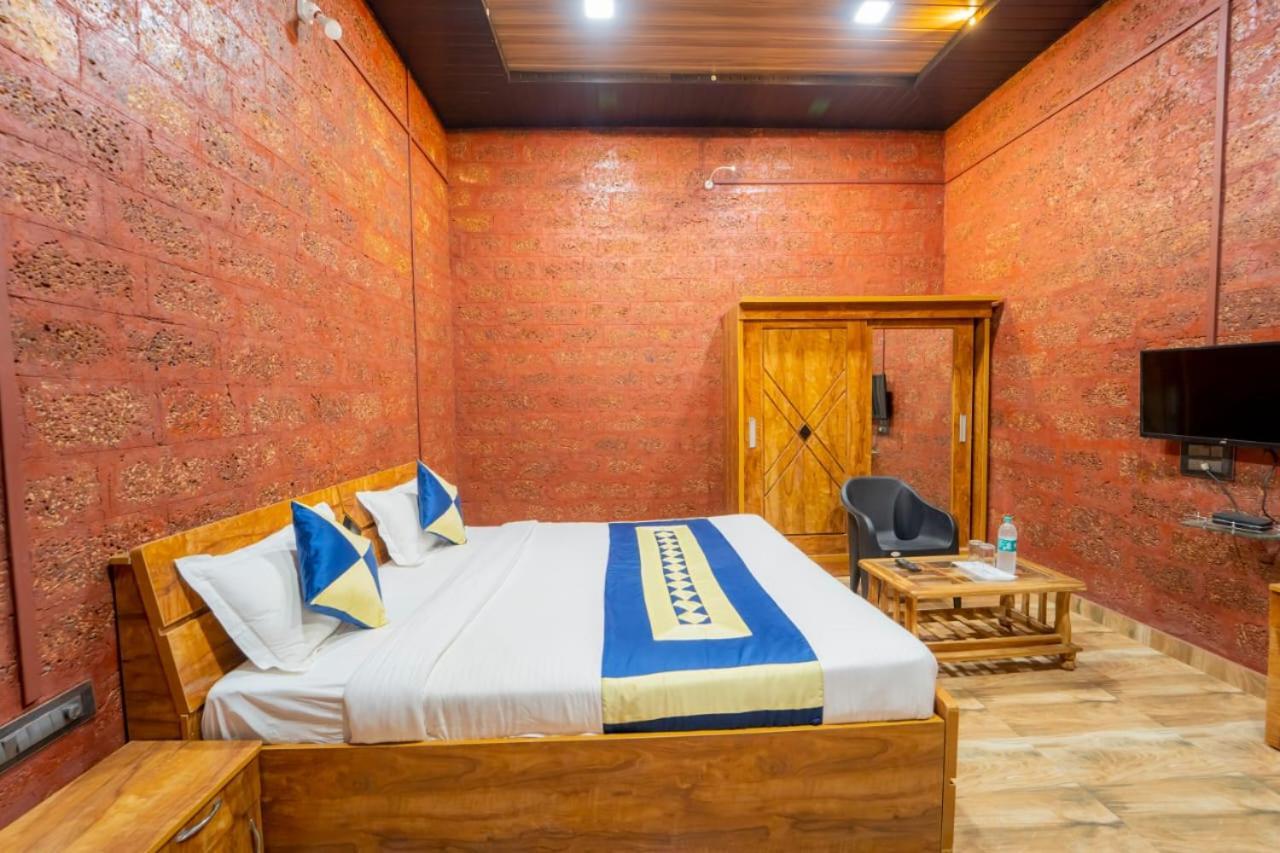 Stone Casa By Vgh 4Bhk Villa With Swimming Pool Mahabaleshwar Bagian luar foto