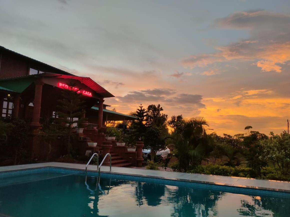 Stone Casa By Vgh 4Bhk Villa With Swimming Pool Mahabaleshwar Bagian luar foto