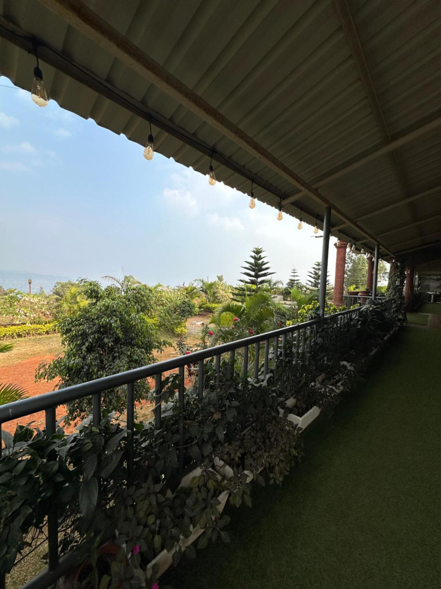 Stone Casa By Vgh 4Bhk Villa With Swimming Pool Mahabaleshwar Bagian luar foto