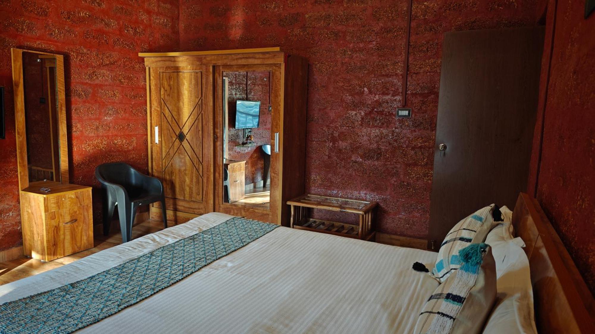 Stone Casa By Vgh 4Bhk Villa With Swimming Pool Mahabaleshwar Bagian luar foto
