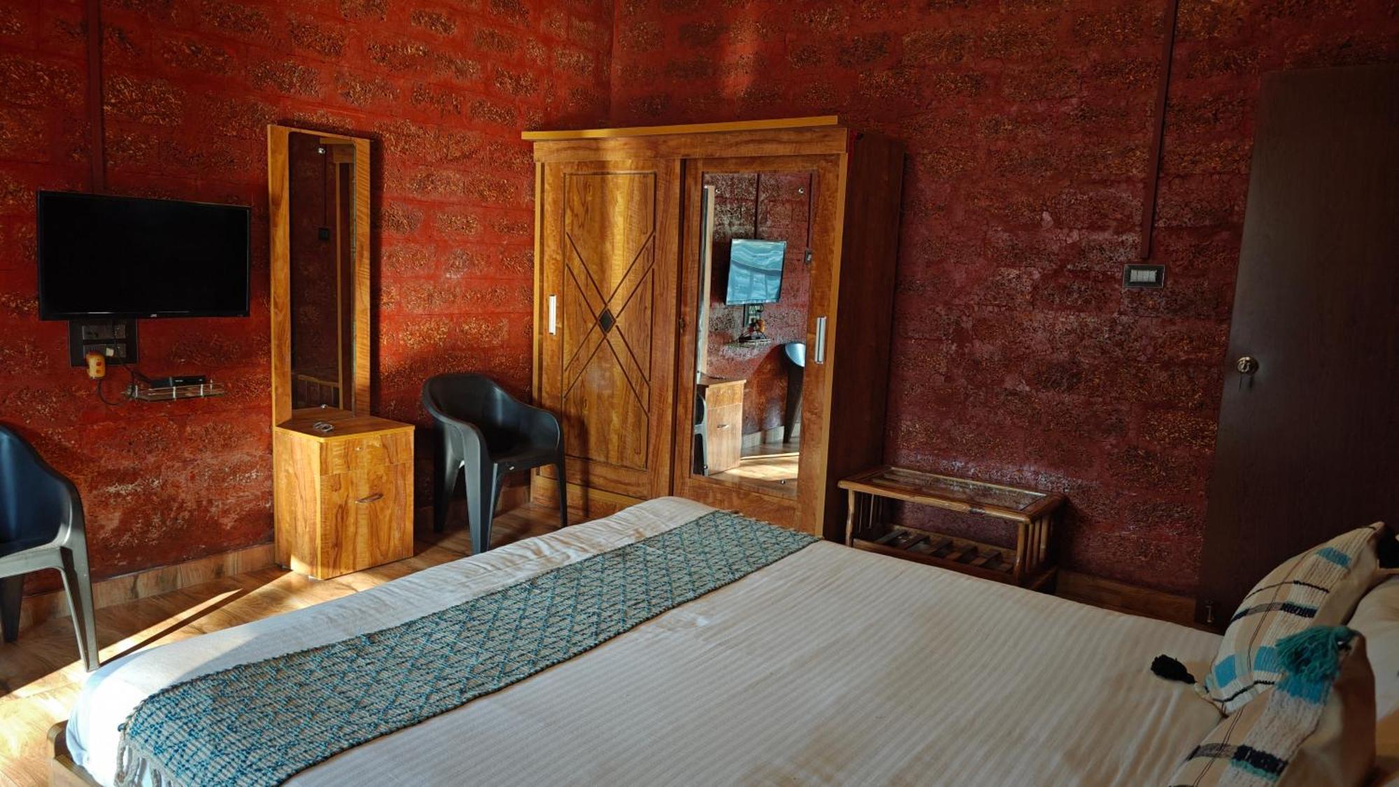 Stone Casa By Vgh 4Bhk Villa With Swimming Pool Mahabaleshwar Bagian luar foto