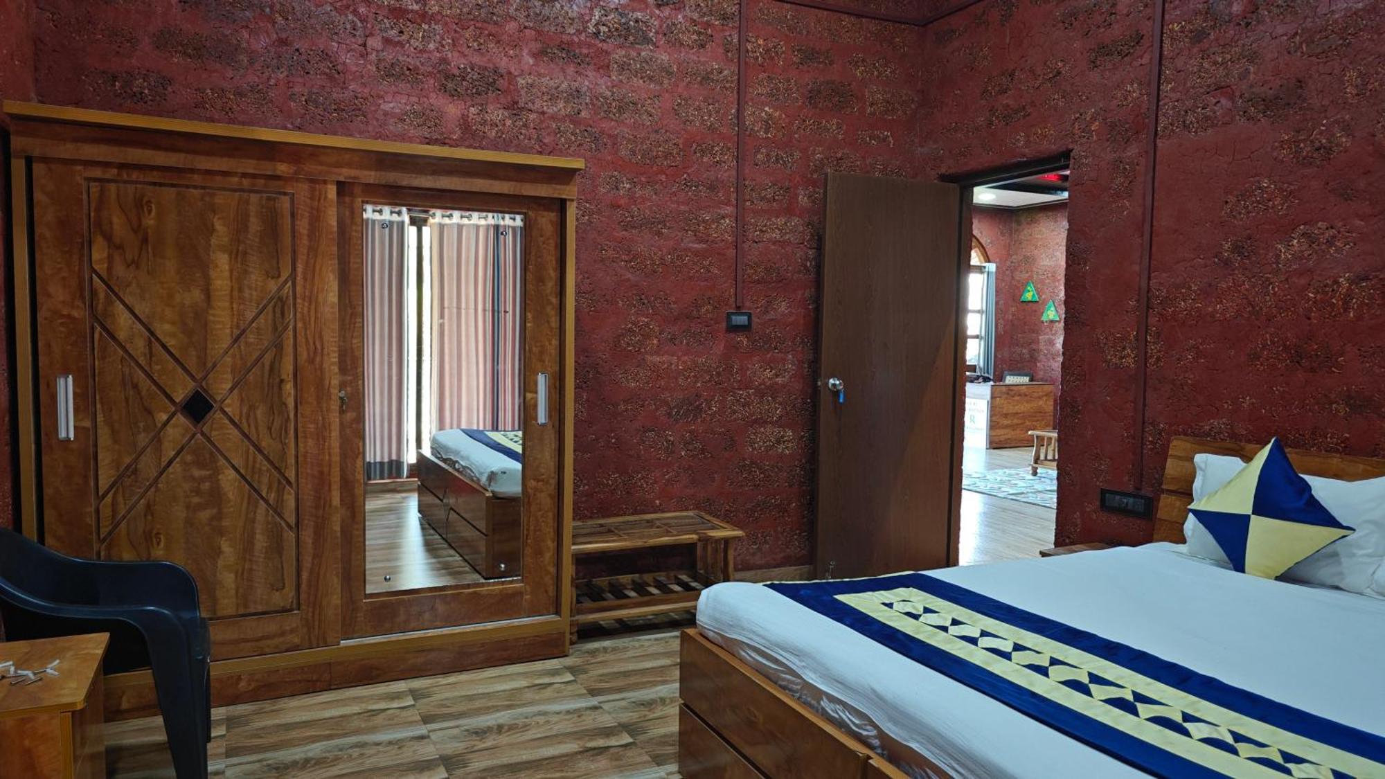 Stone Casa By Vgh 4Bhk Villa With Swimming Pool Mahabaleshwar Bagian luar foto