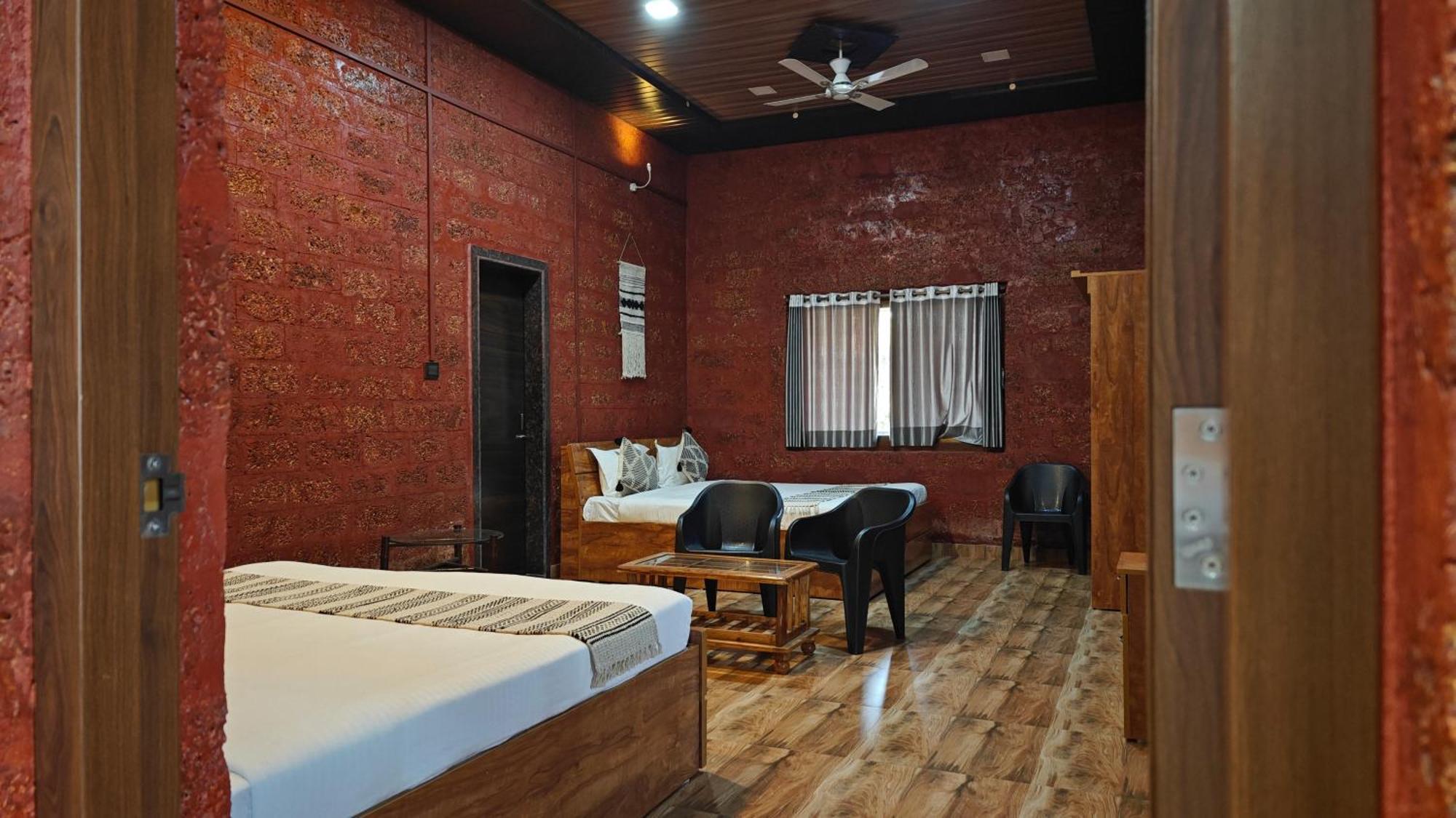 Stone Casa By Vgh 4Bhk Villa With Swimming Pool Mahabaleshwar Bagian luar foto